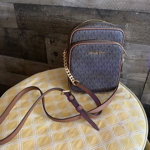 Michael Kors cross body